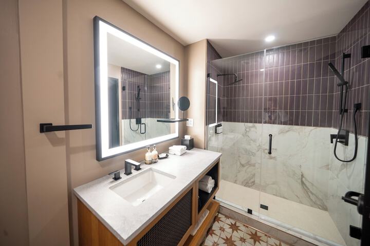 The Horton Hotel and Rooftop Lounge
