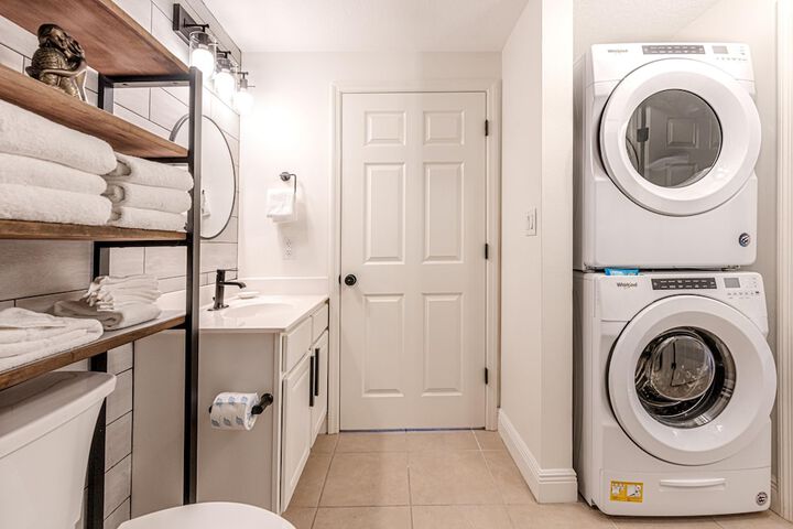 Laundry 36 of 42