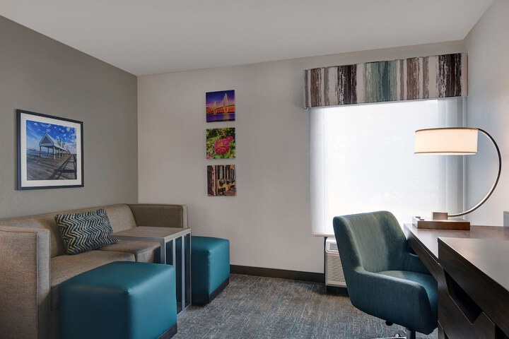 Room 25 of 46