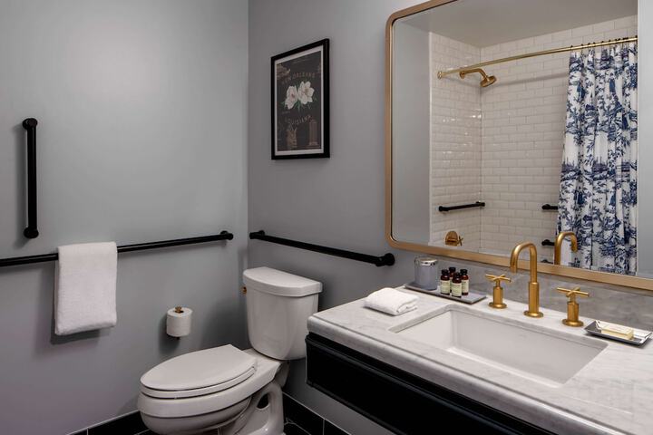 Room 42 of 72