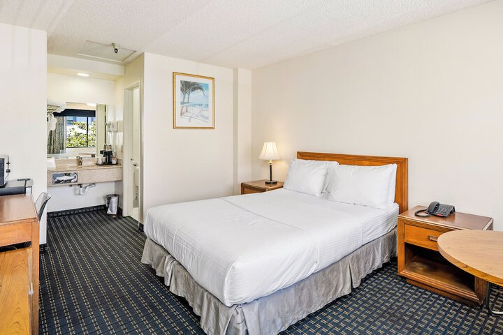 Room 14 of 31