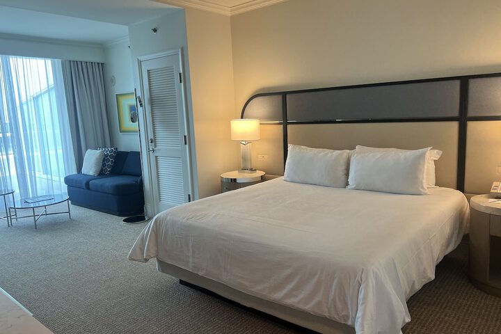 Room 62 of 77