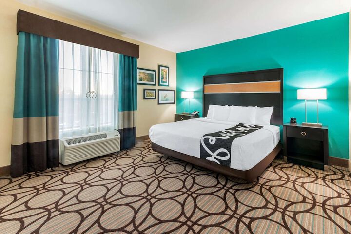 Room 22 of 46