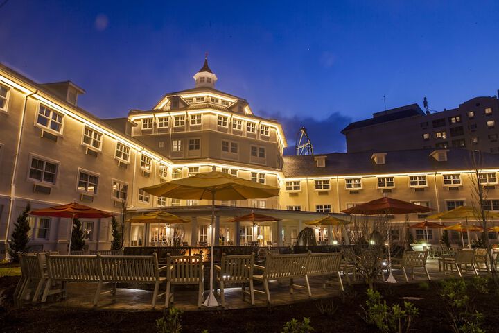 Cedar Points Hotel Breakers