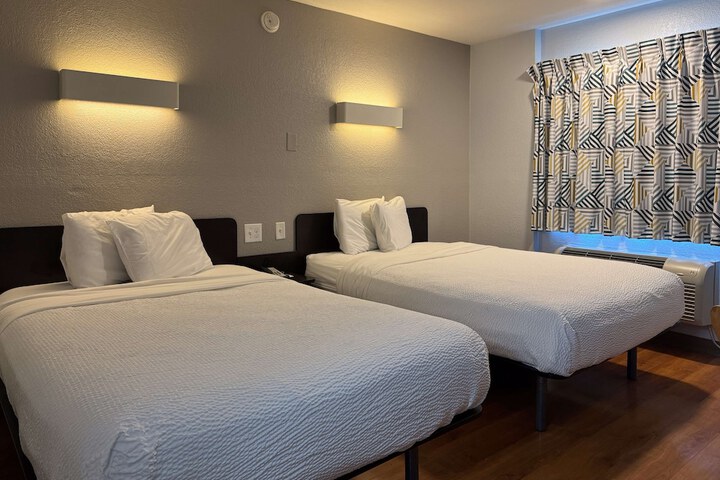 Room 22 of 26