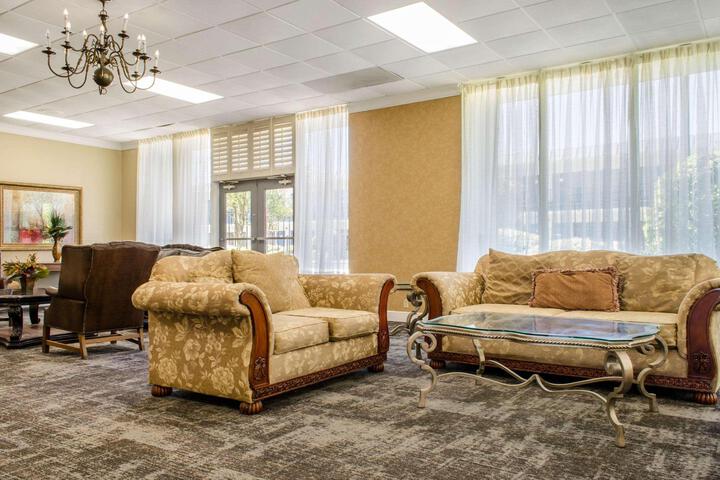 Quality Inn & Suites