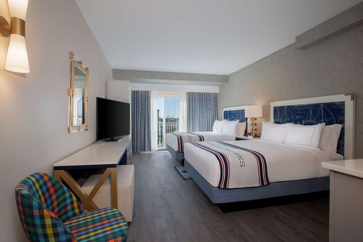 Fenwick Shores Tapestry Collection by Hilton