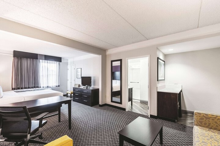 Room 41 of 47