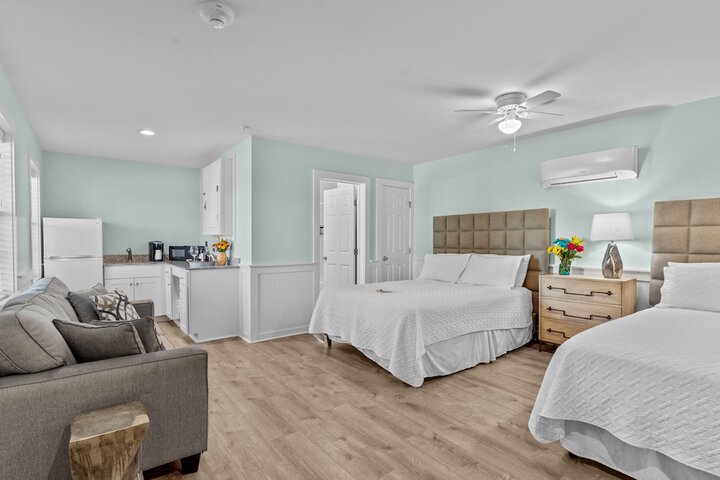 Loggerhead Inn & Suites