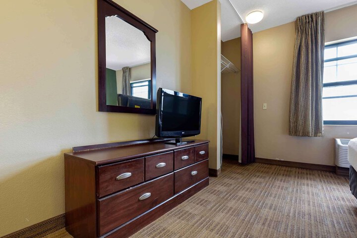 Room 22 of 25