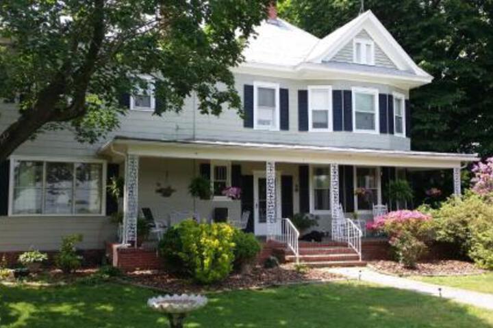 Flowering Fields Bed & Breakfast