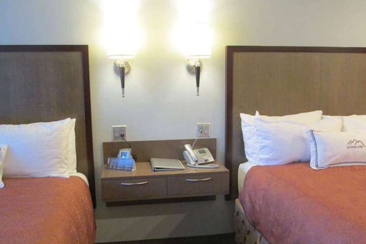 Best Western Snowcap Lodge