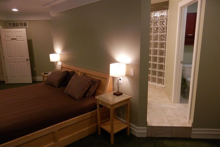 Room 23 of 53