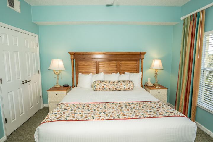 Barefoot Suites