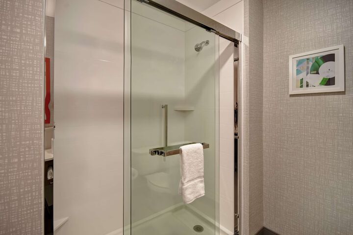 Room 28 of 50