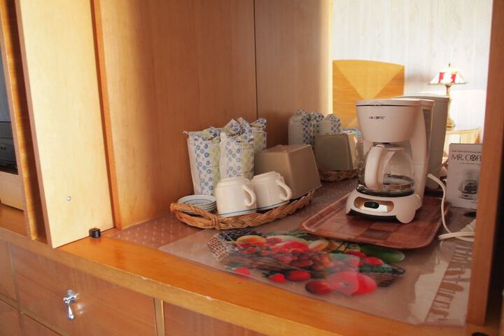 Breakfast/Coffee Service 40 of 44
