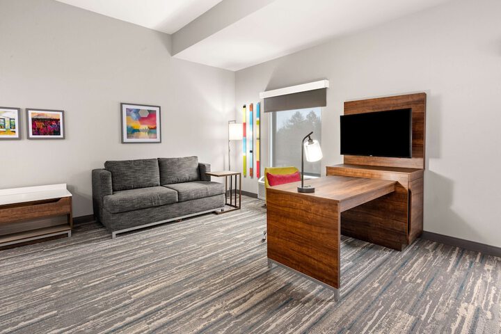 Room 19 of 32