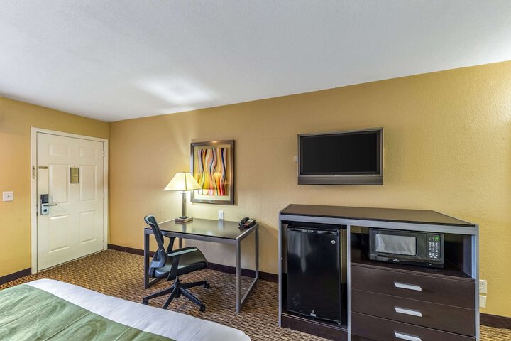Room 49 of 67