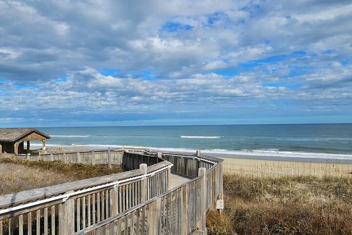 Ramada Plaza by Wyndham Nags Head Oceanfront