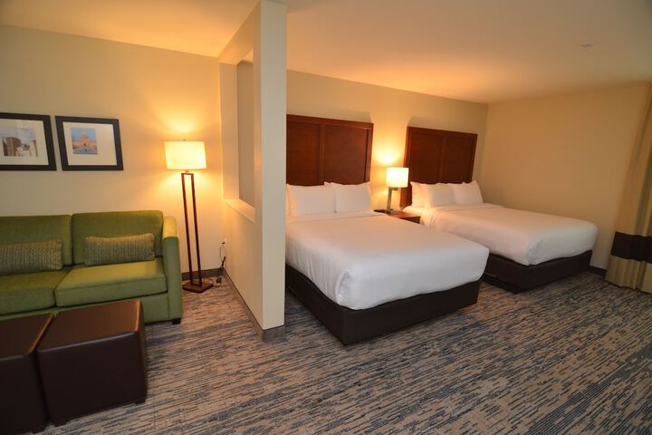 Room 25 of 49