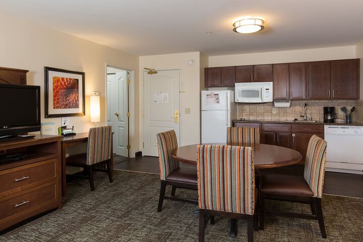 Staybridge Suites Toledo - Maumee by IHG