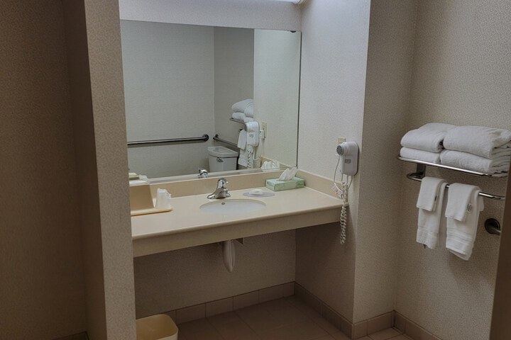 Room 9 of 22