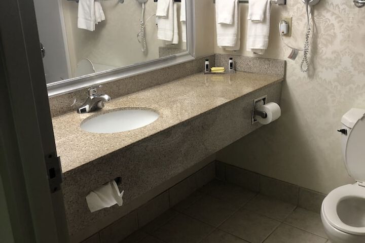 Room 15 of 46