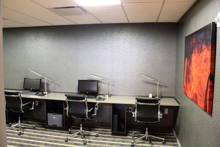 Business Center 37 of 37