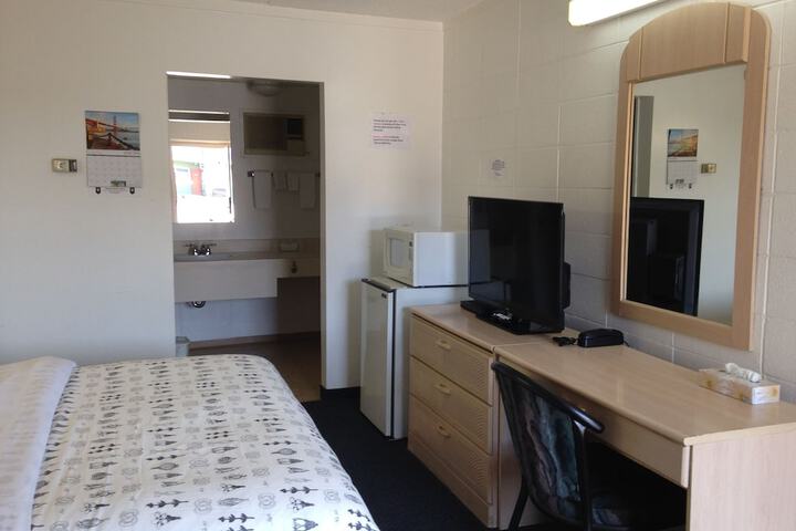 Room 19 of 27