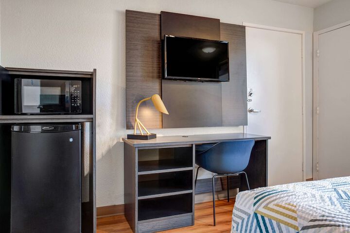 Room 34 of 39