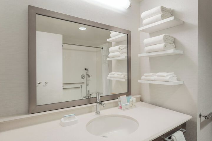 Room 15 of 29