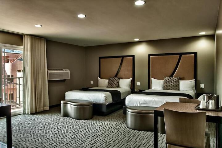 Room 18 of 25
