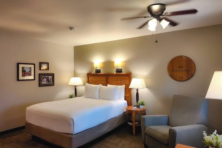 Adelaide Inn