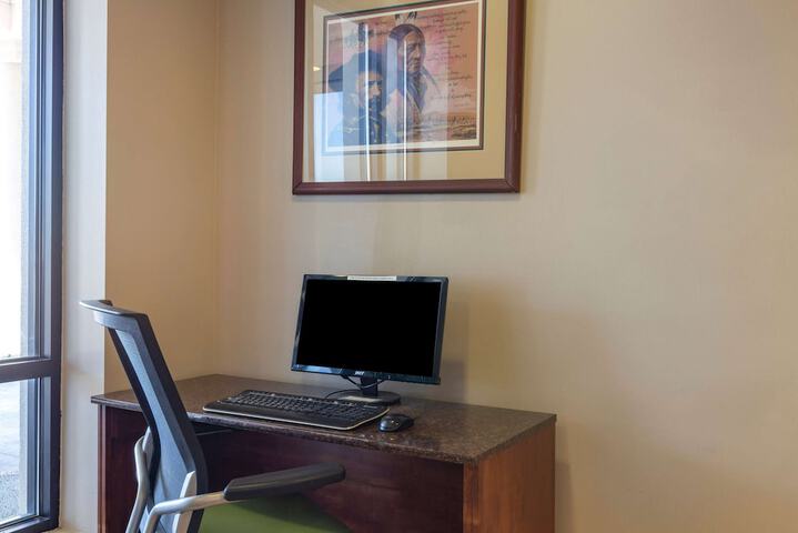 Business Center 41 of 41