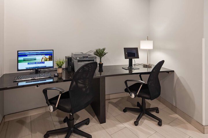 Business Center 49 of 49