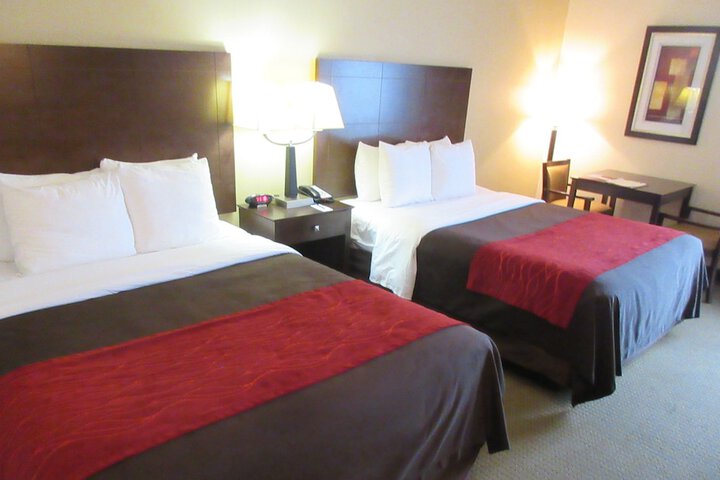 Room 8 of 33