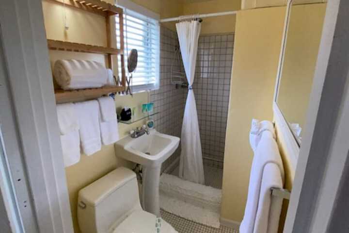 Room 14 of 35