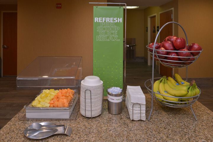 Hampton Inn & Suites Bakersfield North-Airport