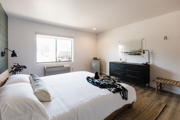 Room 161 of 172