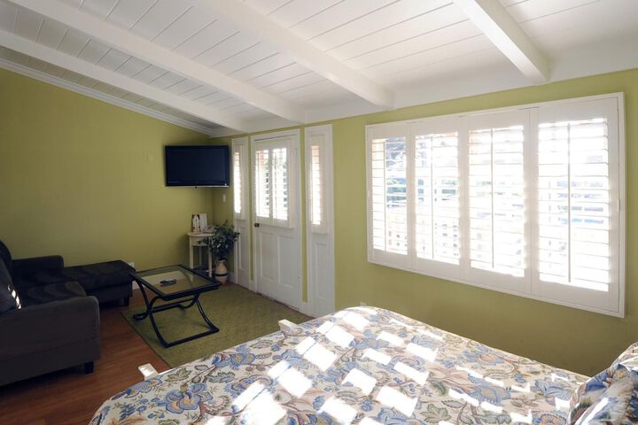 Room 35 of 46