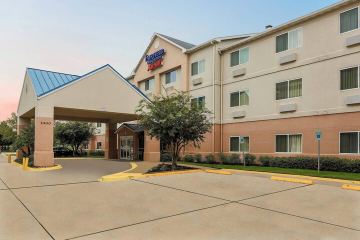 Hotel 3 of 27