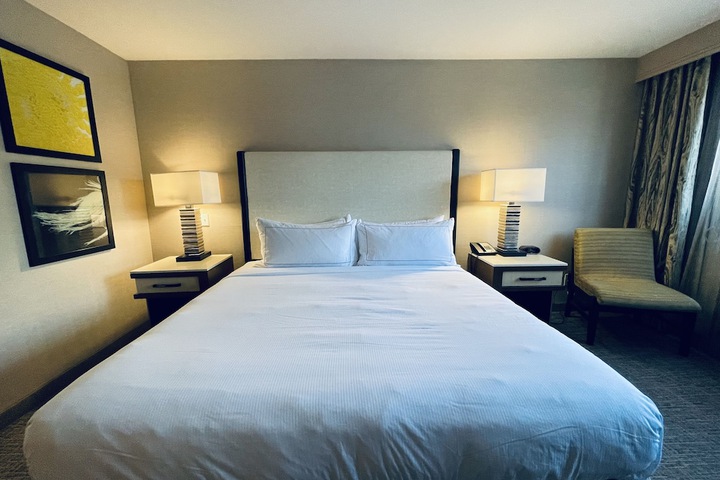 DoubleTree by Hilton Fresno Convention Center