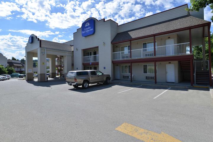 Canadas Best Value Inn and Suites Princeton