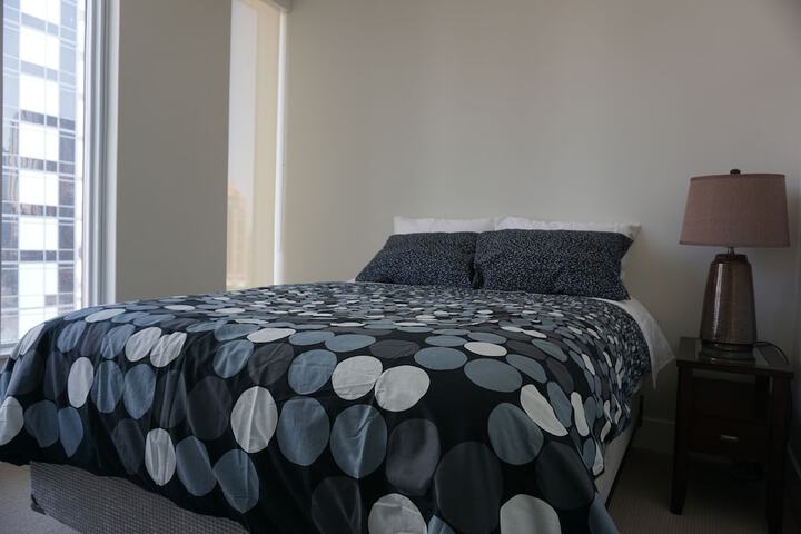 Room 21 of 28