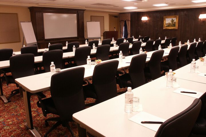 Normandy Farm Hotel and Conference Center