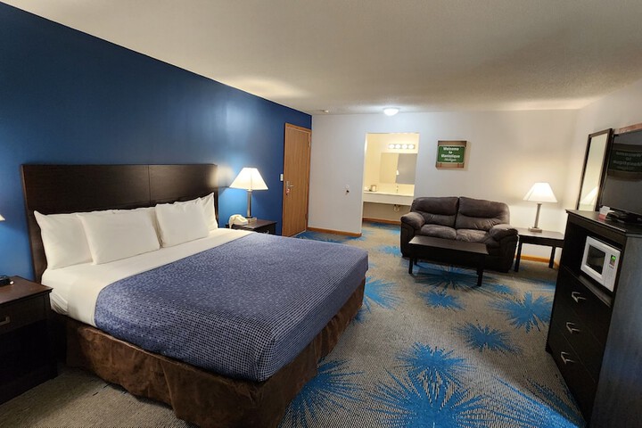 Room 54 of 80