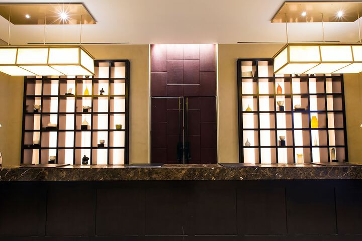 Hotel Interior 21 of 159