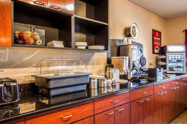 Breakfast/Coffee Service 27 of 32