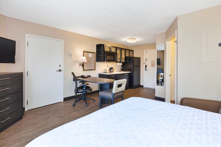 Candlewood Suites Rocky Mount by IHG