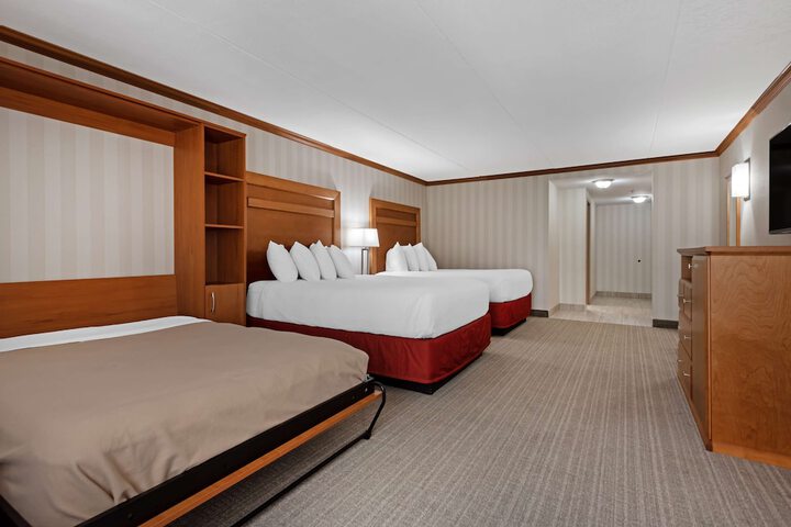 Room 40 of 71
